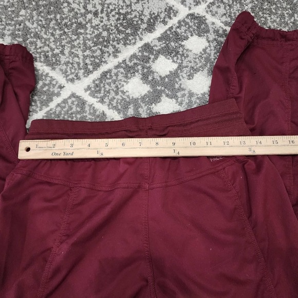 The north face red women's sise small pants - Picture 8 of 10